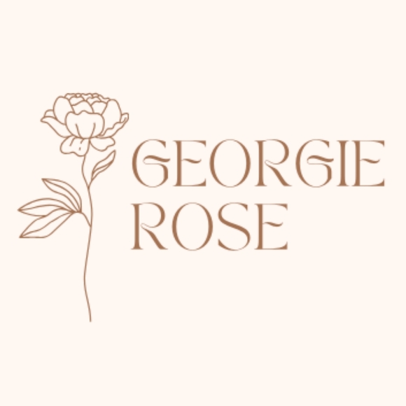 Meet your Posher, Amanda - Picture 2 of 8